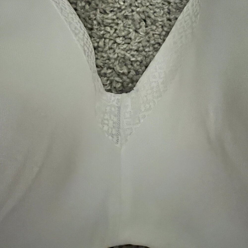 Bali Bra White 42D NWT - Picture 6 of 6